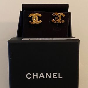 New in Box Chanel Gold Logo Earrings 2020. SoldOut